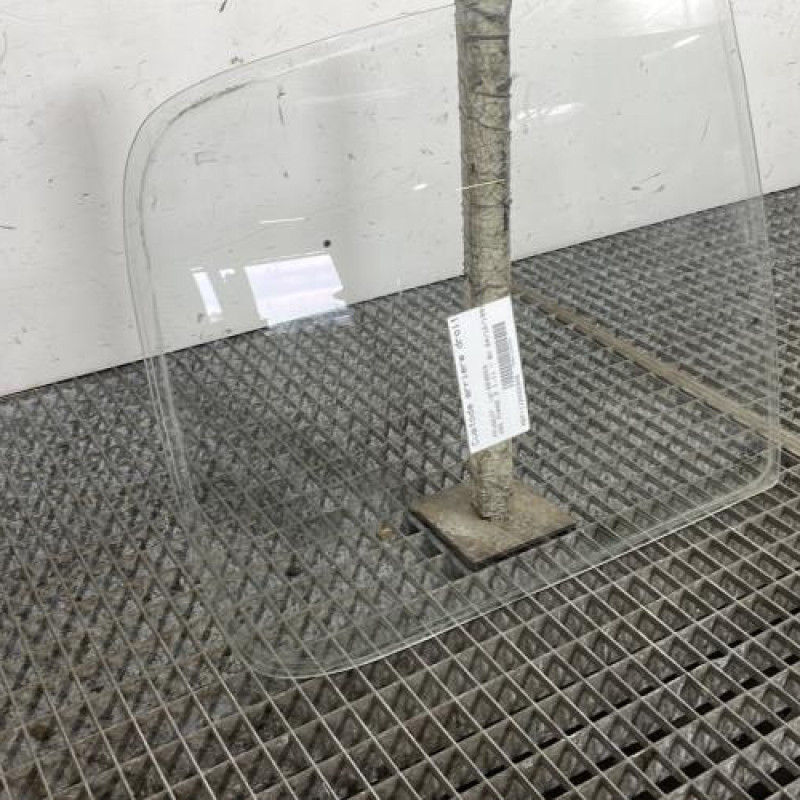 Custode arriere droit PEUGEOT 205 Photo n°2