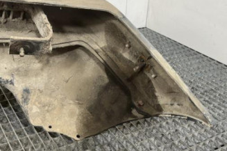 Pare choc arriere PEUGEOT 205