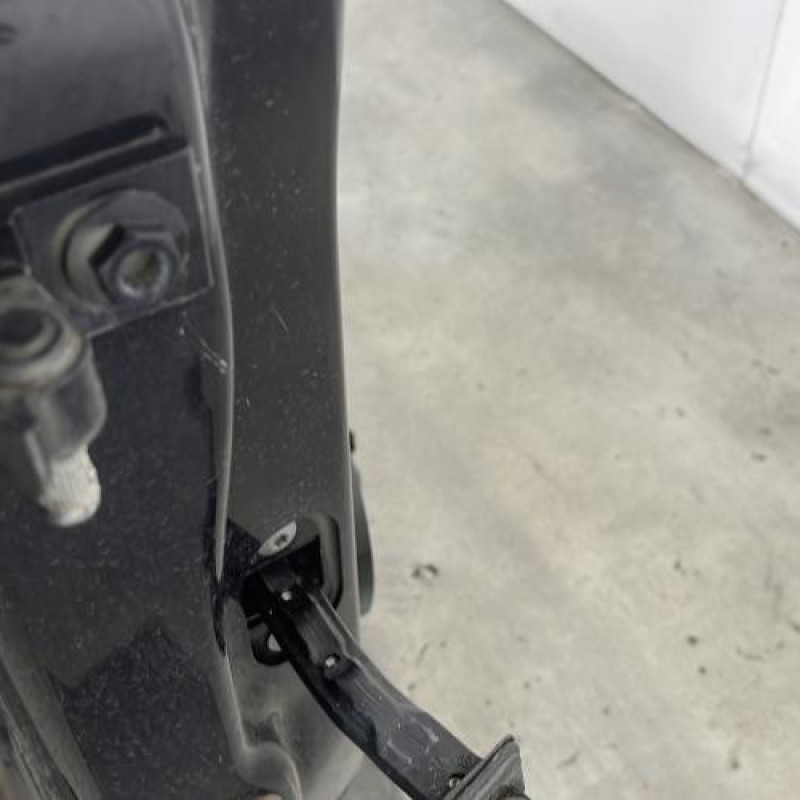 Porte avant droit VOLKSWAGEN POLO 5 Photo n°4