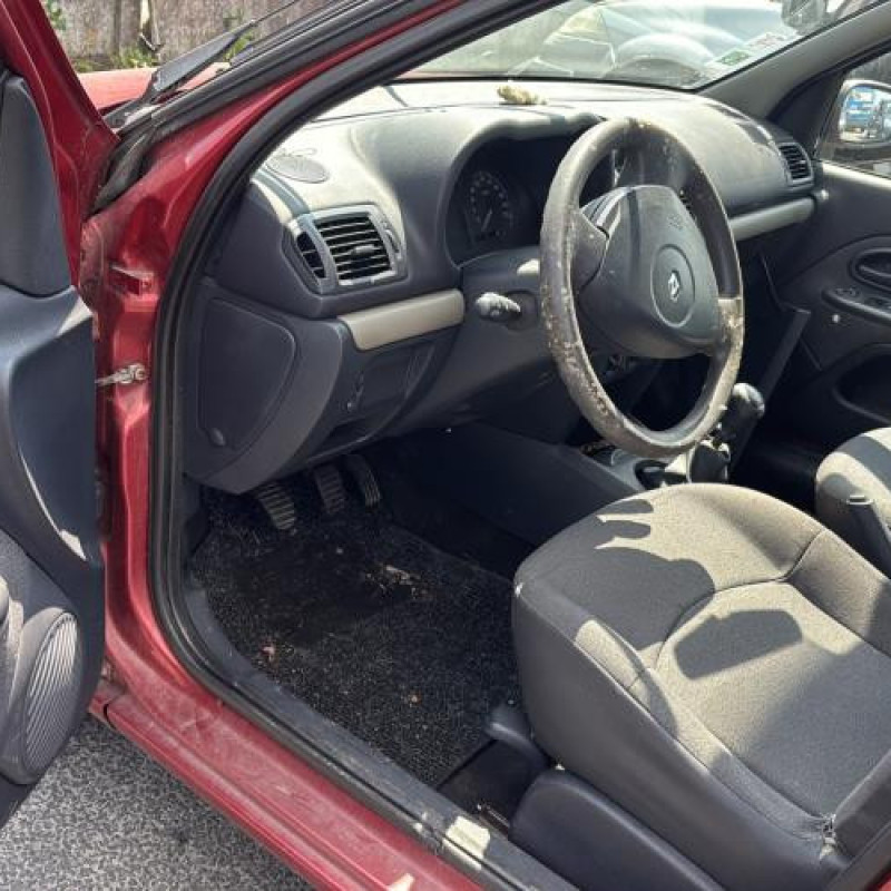 Porte avant droit RENAULT CLIO 2 Photo n°20