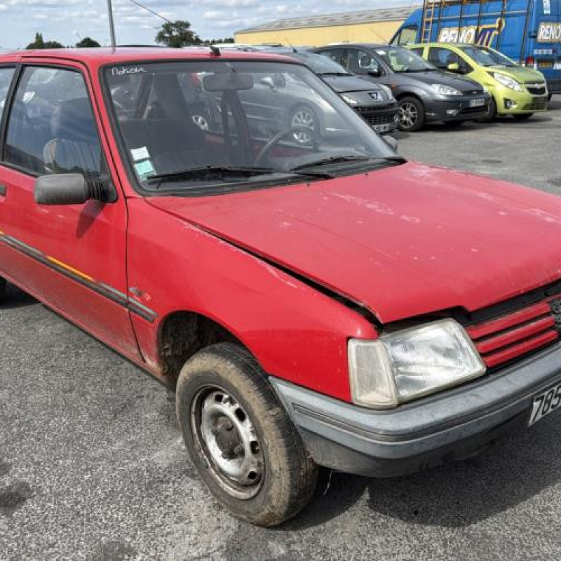 Porte avant droit PEUGEOT 205 Photo n°7