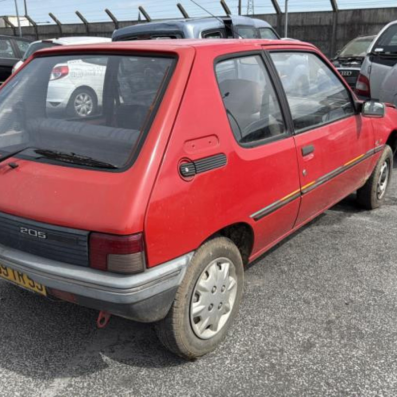 Porte avant droit PEUGEOT 205 Photo n°8