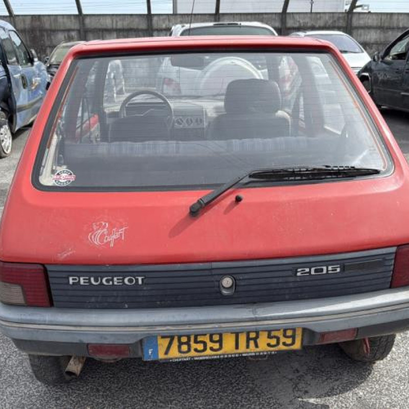 Porte avant droit PEUGEOT 205 Photo n°10