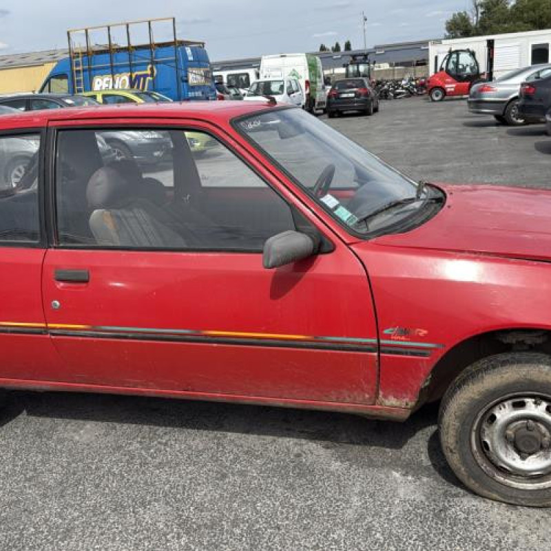 Porte avant droit PEUGEOT 205 Photo n°11