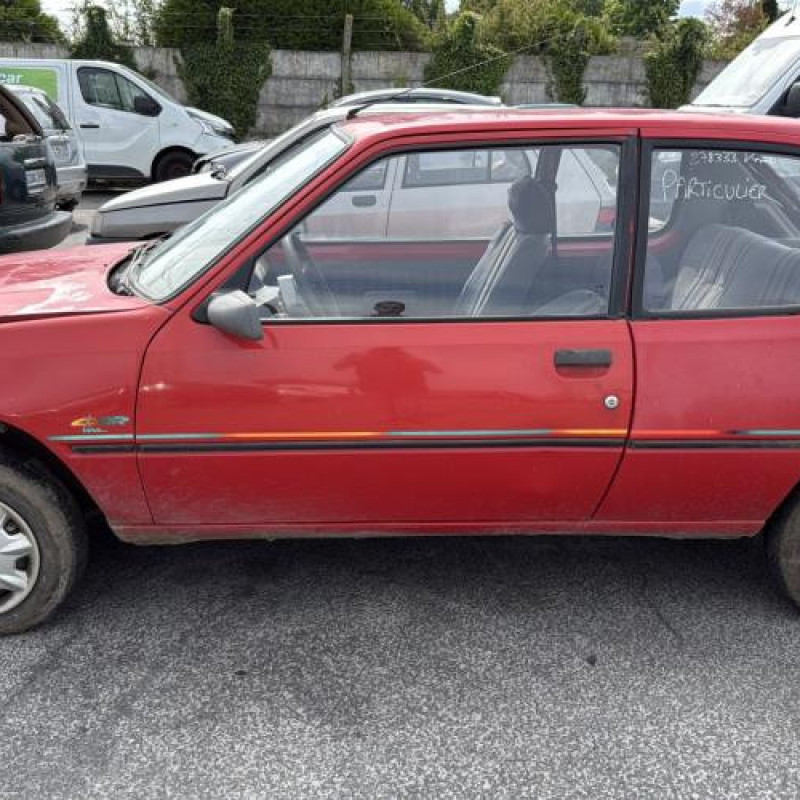Porte avant droit PEUGEOT 205 Photo n°12
