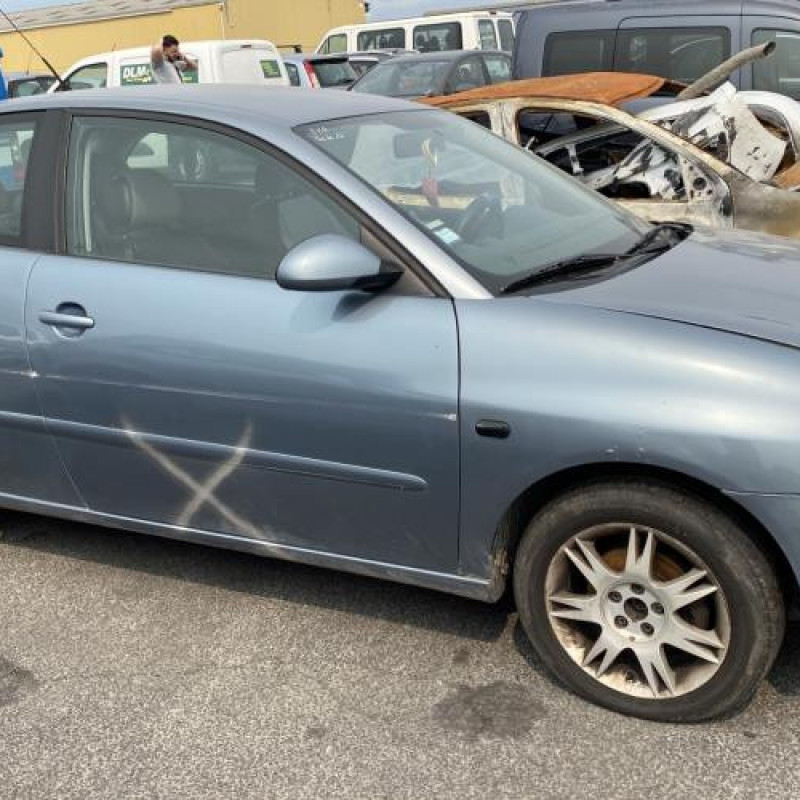Porte avant droit SEAT IBIZA 3 Photo n°13