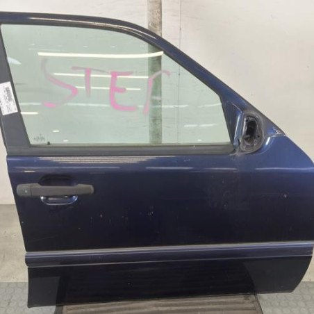Porte avant droit MERCEDES CLASSE C 202 Photo n°1