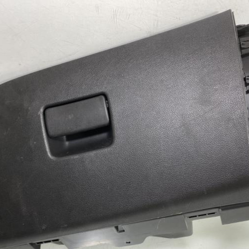 Boite a gants OPEL ASTRA K Photo n°1