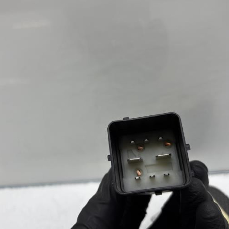 Boitier de prechauffage PEUGEOT 308 1 Photo n°3