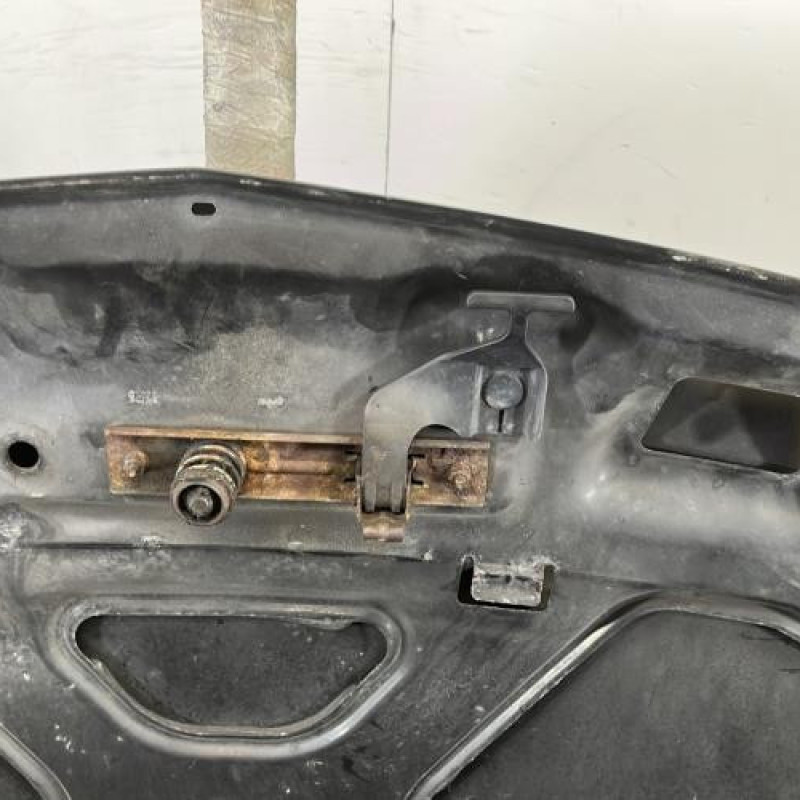 Capot RENAULT CLIO 2 Photo n°6