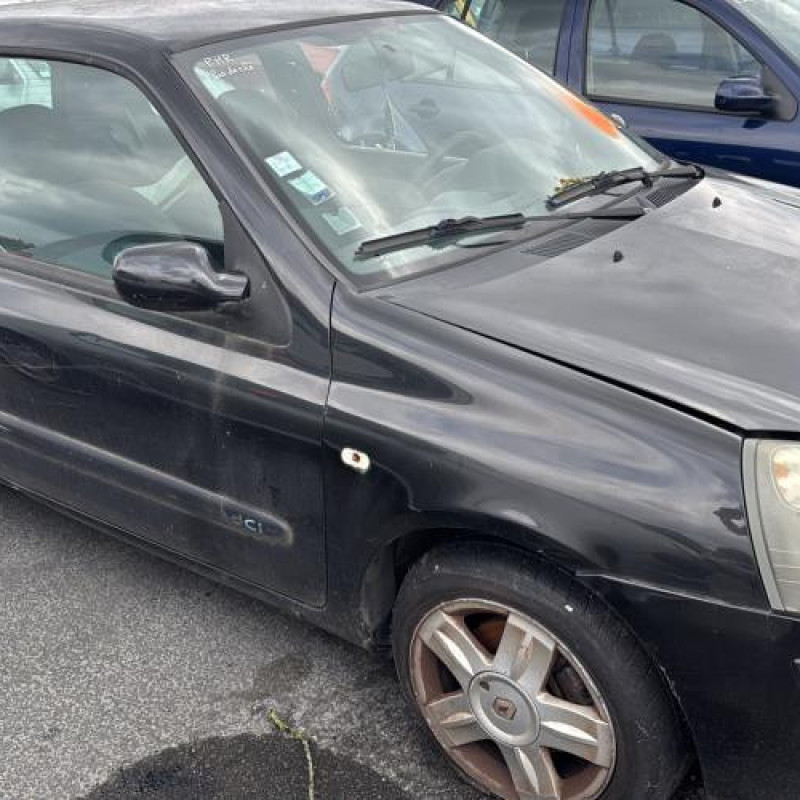 Capot RENAULT CLIO 2 Photo n°16