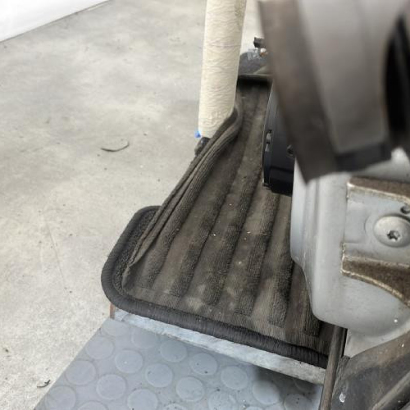 Porte avant gauche PEUGEOT 407 Photo n°5