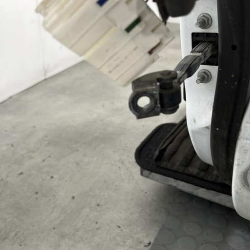 Porte avant gauche FORD FIESTA 6 Photo n°5