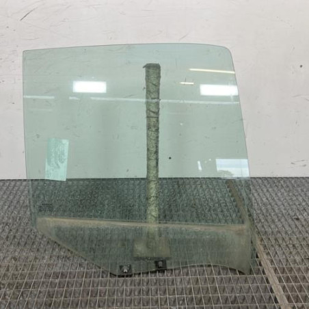Vitre arriere droit RENAULT CLIO 2 Photo n°1