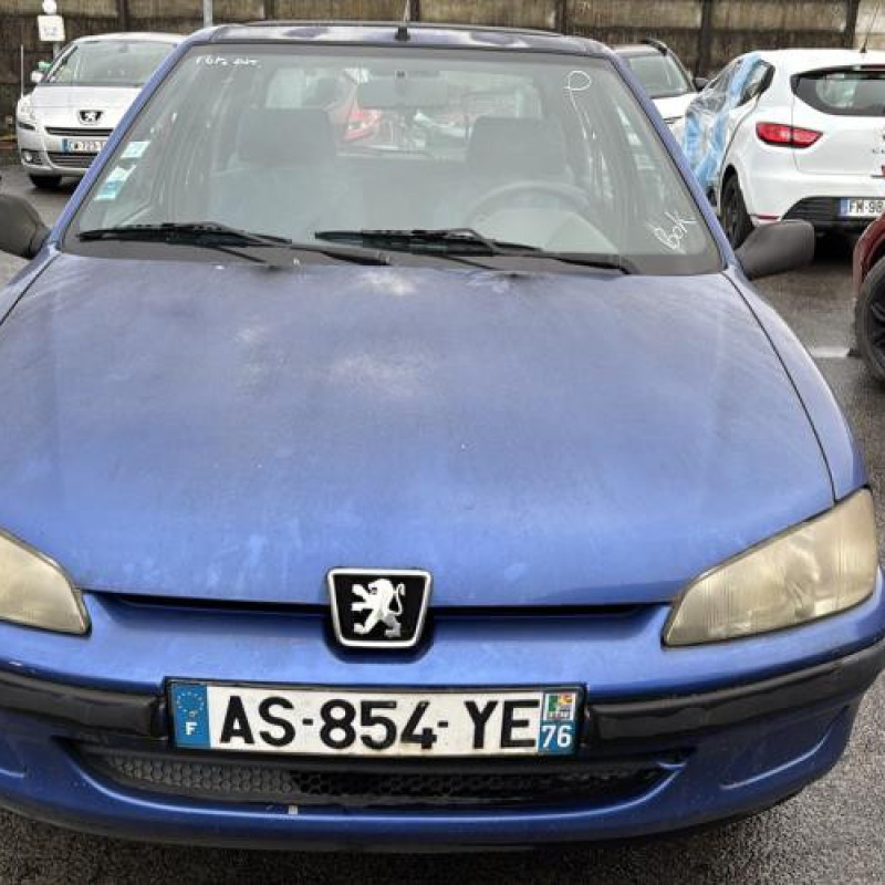 Vitre arriere droit PEUGEOT 106 Photo n°12