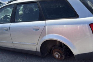 Vitre arriere droit AUDI A4 2