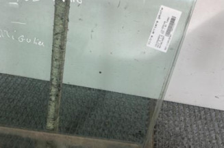 Vitre arriere gauche VOLKSWAGEN GOLF 5