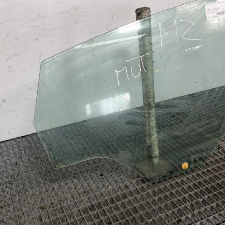 Vitre arriere droit FORD FIESTA 6