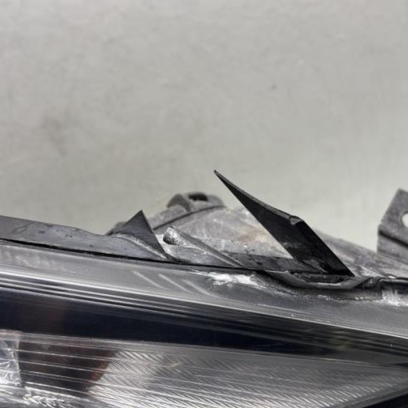 Optique avant principal droit (feux)(phare) OPEL MERIVA B Photo n°3