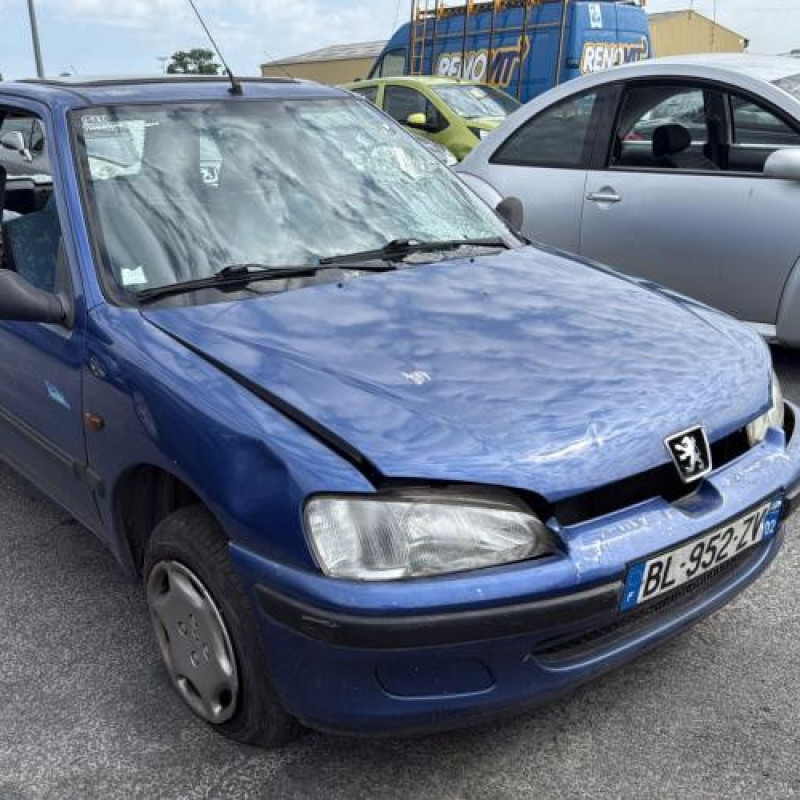 Optique avant principal droit (feux)(phare) PEUGEOT 106 Photo n°7