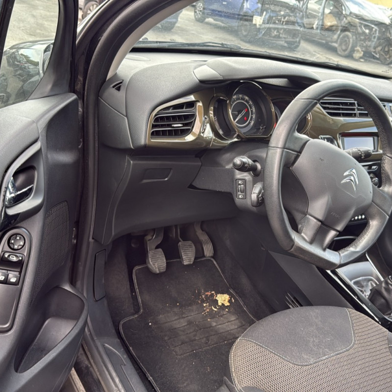 CITROEN C3 2 PHASE 1 1.4 HDI - 8V TURBO Photo n°21