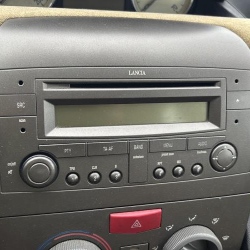 Optique avant principal gauche (feux)(phare) LANCIA YPSILON 4 Photo n°18