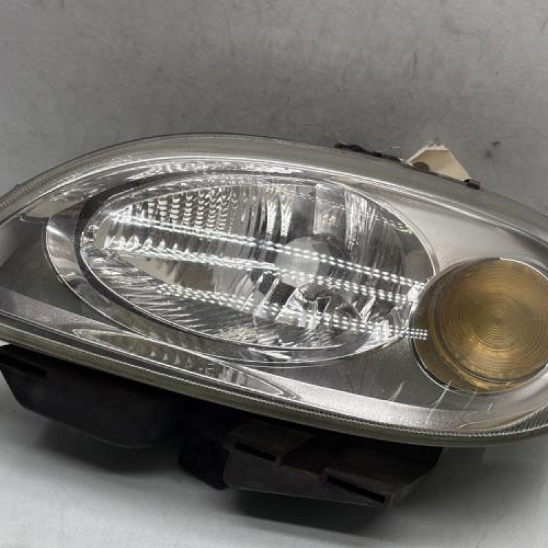 Optique avant principal gauche (feux)(phare) CITROEN SAXO Photo n°1