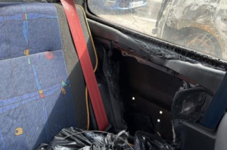 Optique avant principal gauche (feux)(phare) CITROEN SAXO