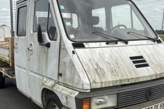 Optique avant secondaire gauche (feux)(clignotant) RENAULT MASTER 1