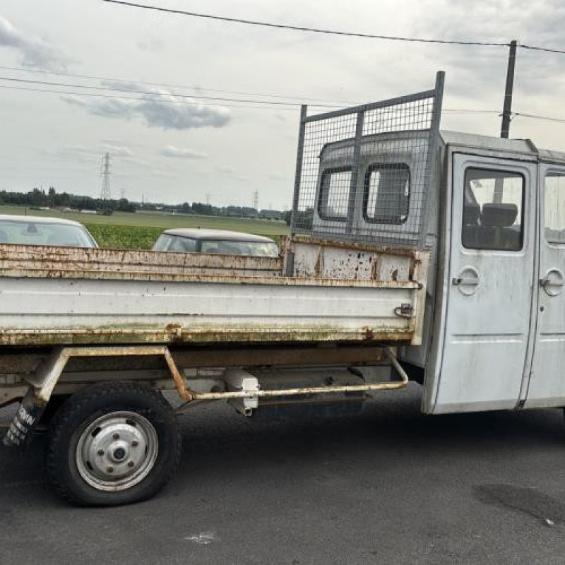 Optique avant secondaire gauche (feux)(clignotant) RENAULT MASTER 1 Photo n°11