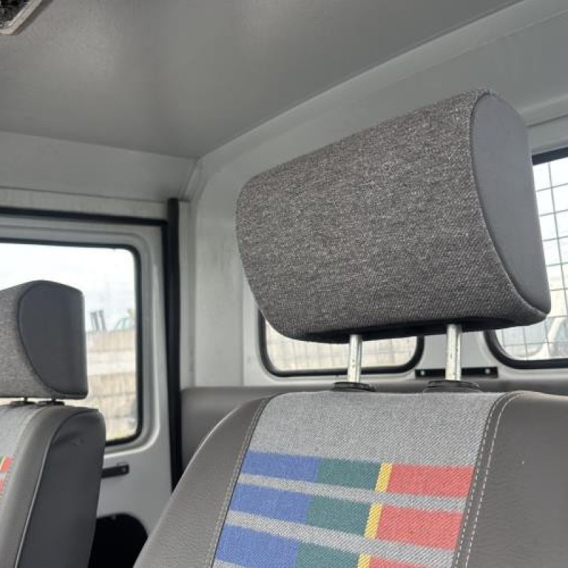 Optique avant secondaire gauche (feux)(clignotant) RENAULT MASTER 1 Photo n°17