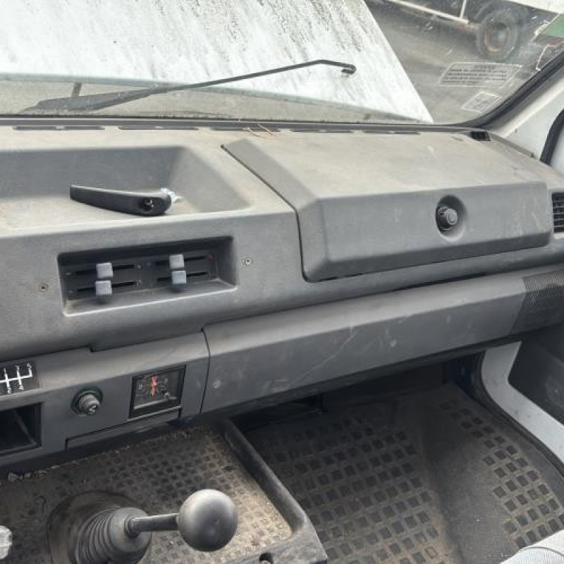 Optique avant secondaire gauche (feux)(clignotant) RENAULT MASTER 1 Photo n°19