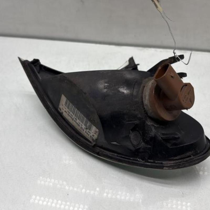 Optique avant secondaire droit (feux)(clignotant) BMW SERIE 3 E46 Photo n°3