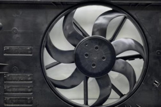 Moto ventilateur radiateur VOLKSWAGEN GOLF 8