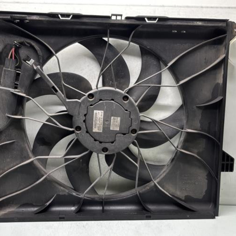 Moto ventilateur radiateur MERCEDES CLASSE M 164 Photo n°3