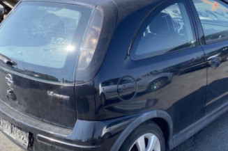 Aile avant droit OPEL CORSA C