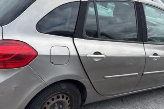 Aile avant droit RENAULT CLIO 3