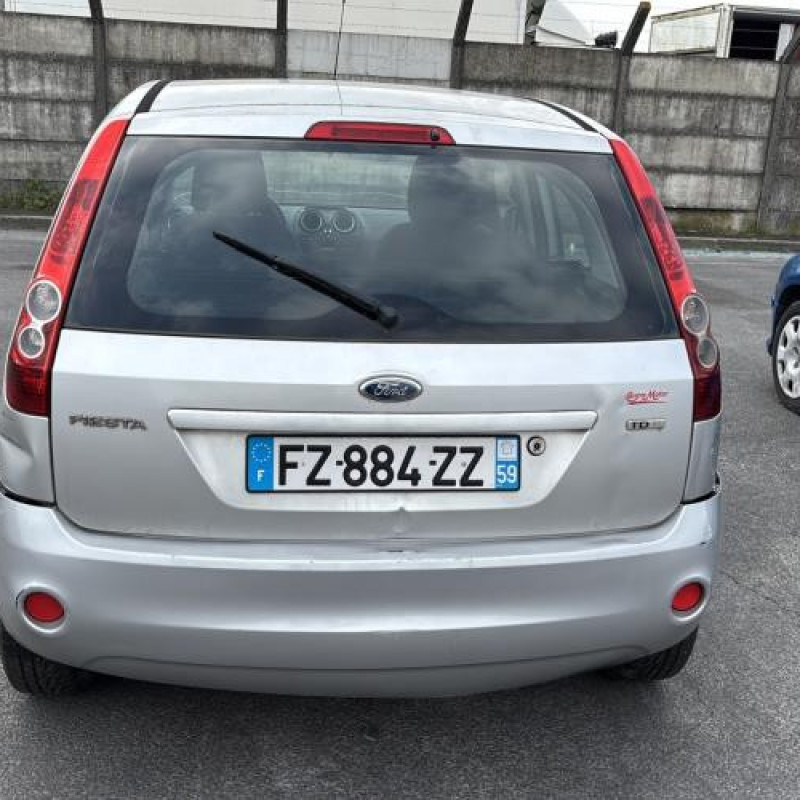 Aile avant droit FORD FIESTA 5 Photo n°9