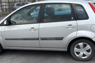 Aile avant droit FORD FIESTA 5