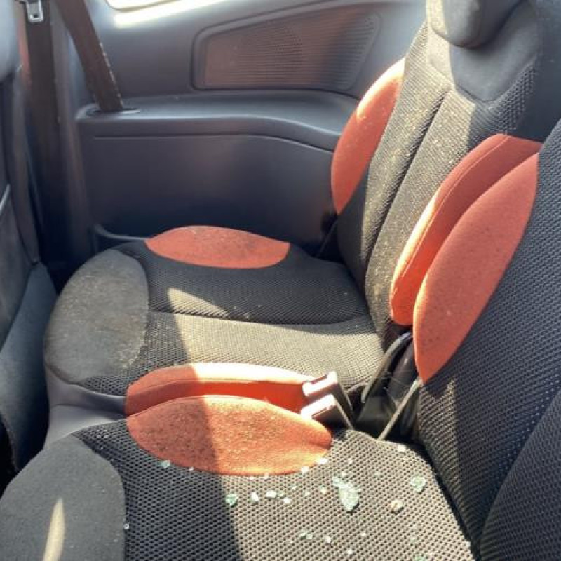 Aile avant gauche CITROEN C2 Photo n°17