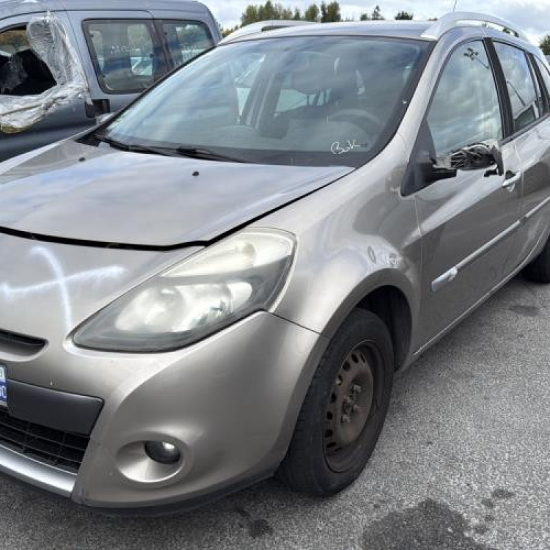 Aile avant gauche RENAULT CLIO 3 Photo n°6