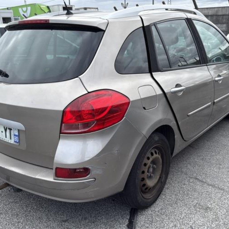 Aile avant gauche RENAULT CLIO 3 Photo n°8