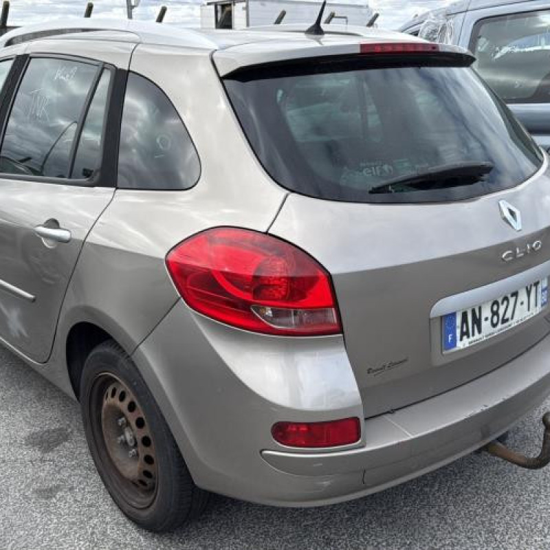 Aile avant gauche RENAULT CLIO 3 Photo n°9