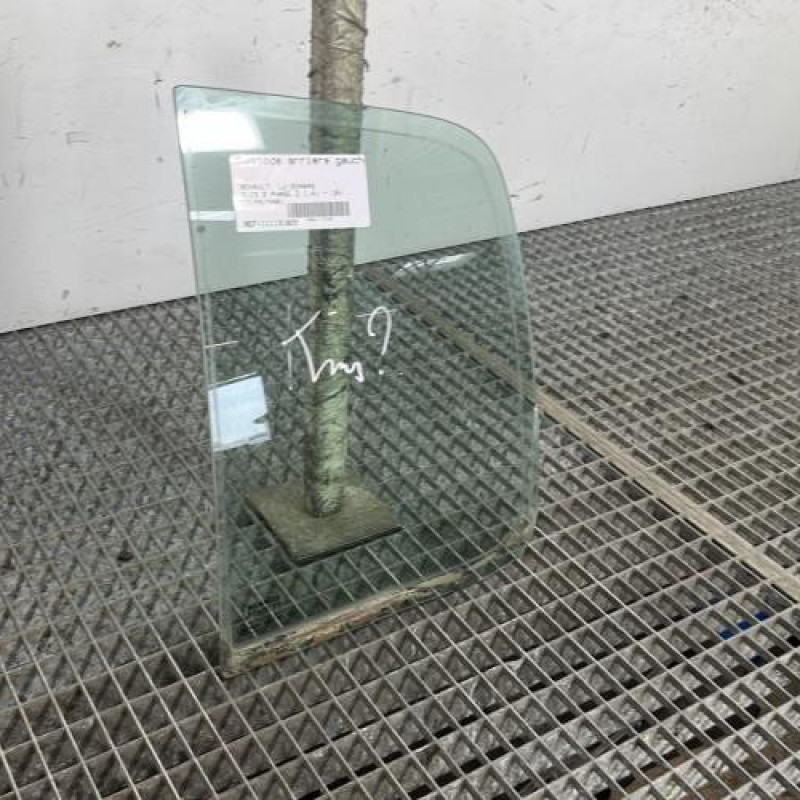 Custode arriere gauche (porte) RENAULT CLIO 2 Photo n°2