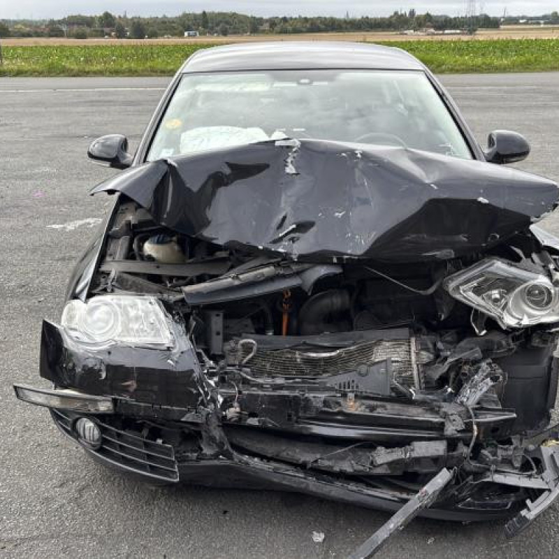 Custode arriere droit (porte) VOLKSWAGEN PASSAT 5 Photo n°13