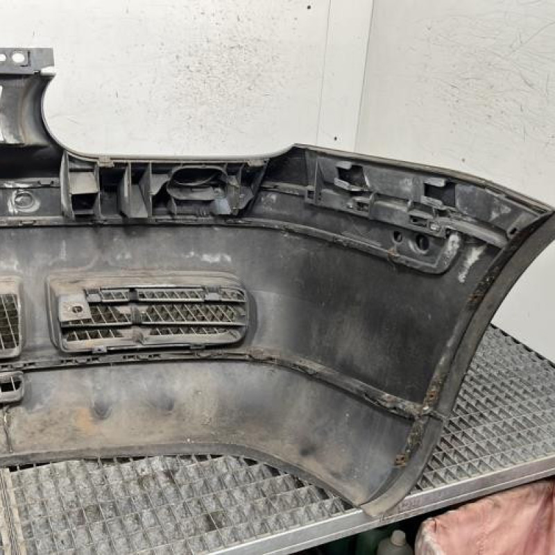 Pare choc avant VOLKSWAGEN GOLF 4 Photo n°4