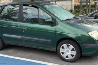 Custode avant droit (porte) RENAULT SCENIC 1