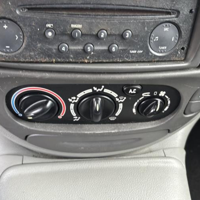 Custode avant droit (porte) RENAULT SCENIC 1 Photo n°13