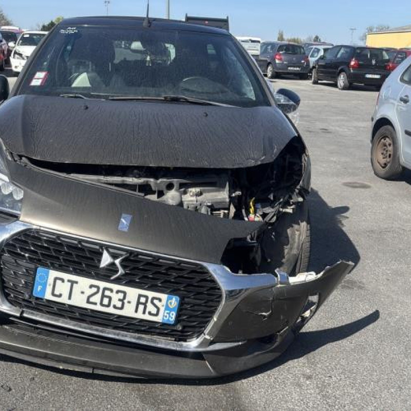 Custode avant droit (porte) CITROEN DS3 Photo n°13