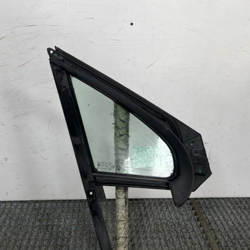 Custode avant gauche (porte) PEUGEOT 208 1 Photo n°4